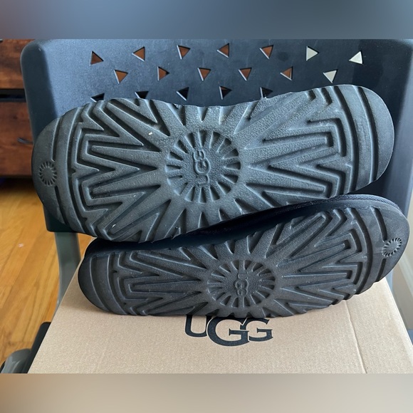 SOLD!!!Ugg Boots - Picture 5 of 12